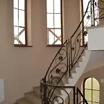 Hotel Biдень Lviv
