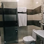 Biдень Hotel *