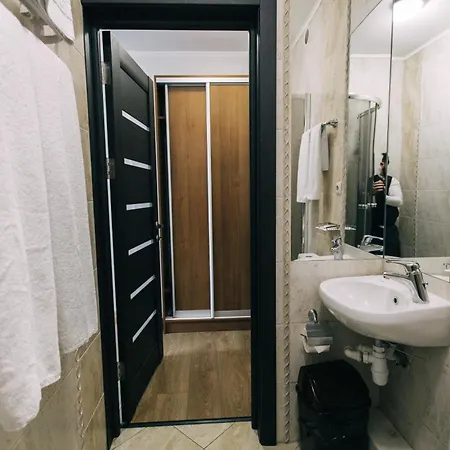Отель Biдень